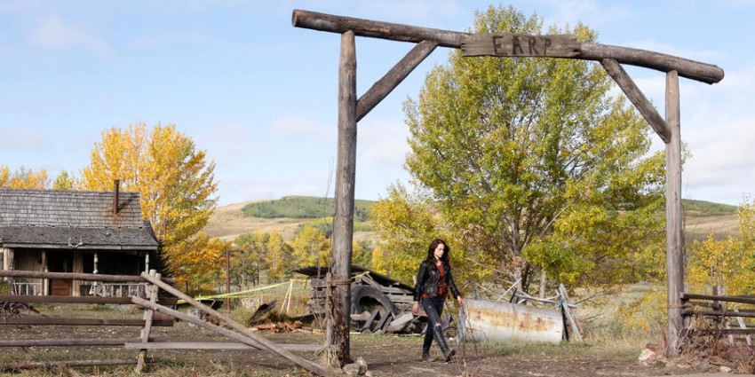 Wynonna at the Earp Homestead. Image from Syfy.