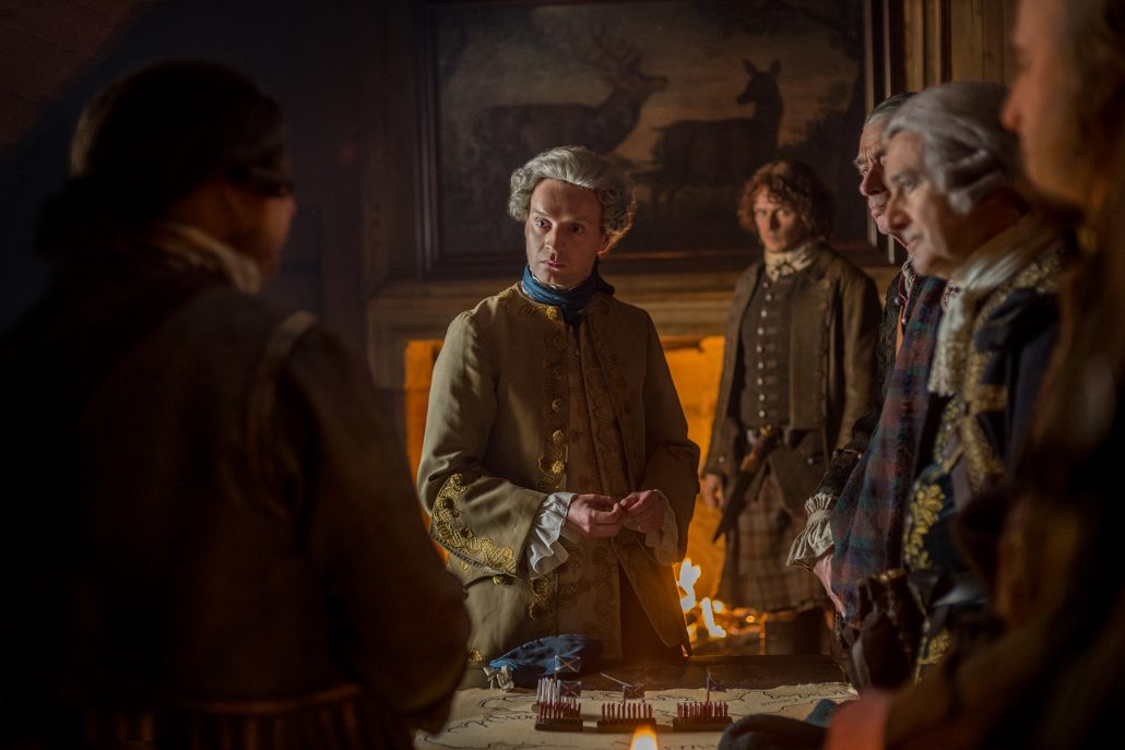 11/01-03 Int Tavern. Princes Charles convinced to return to Scotland, Jamie disagrees 11/08 Jamie says a prayer over Claire