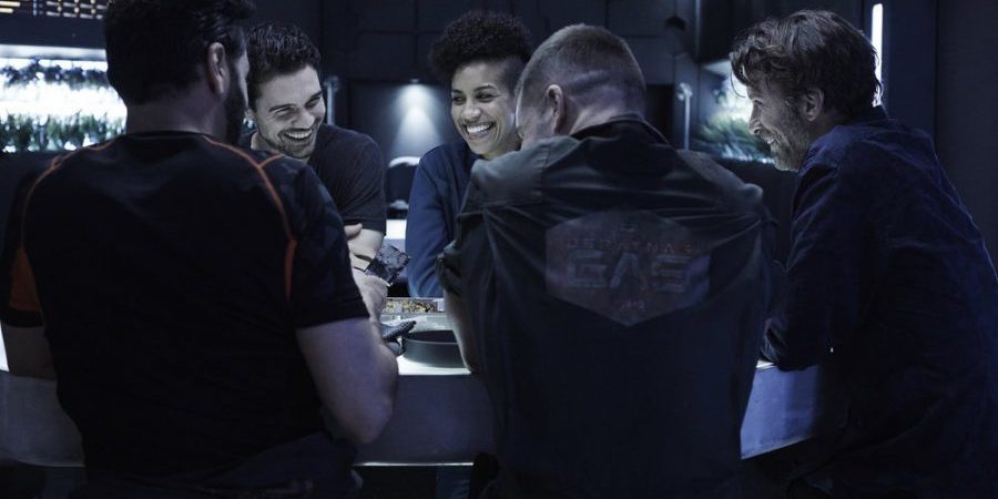 THE EXPANSE -- "Safe" Episode 201 -- Pictured: (l-r) Steven Strait as Earther James Holden, Dominique Tipper as Naomi Nagata, Thomas Jane as Detective Joe Miller -- (Photo by: Shane Mahood/Syfy)