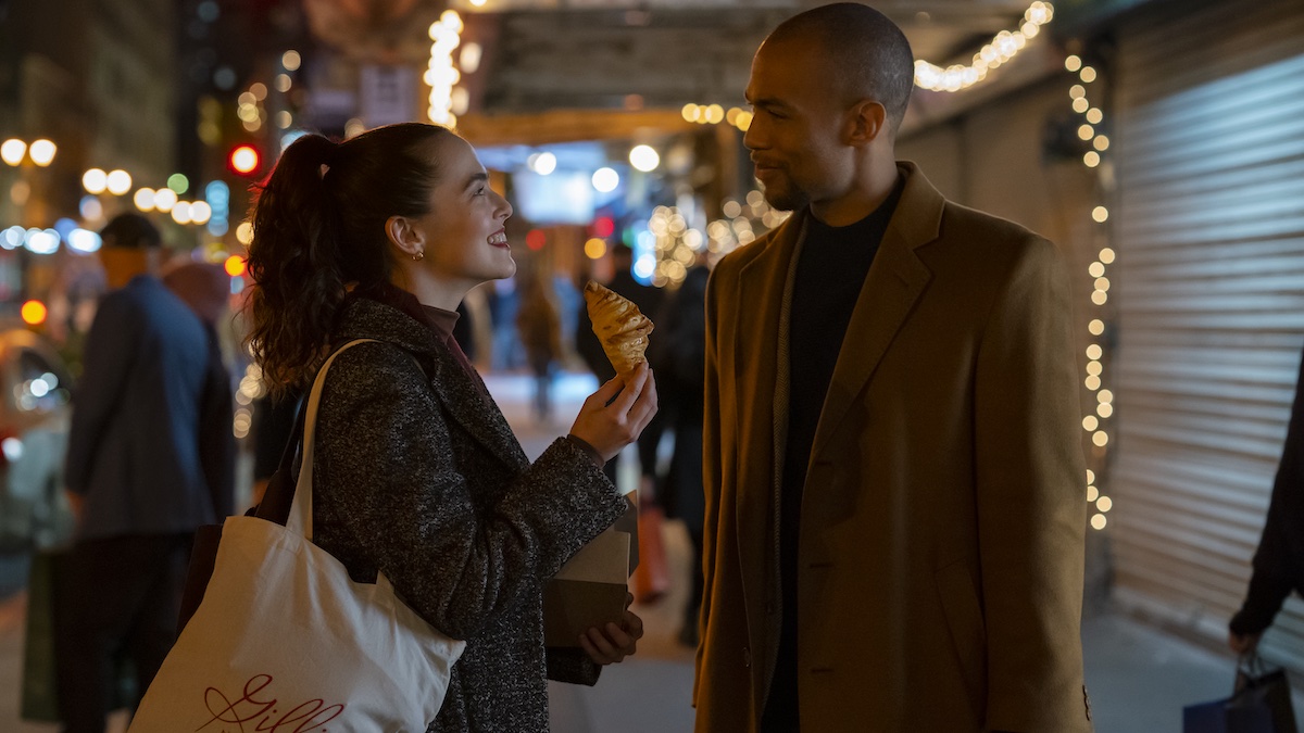Zoey Deutch and Kendrick Sampson star in Something from Tiffany’s.  Photo: Erin Simkin/© 2022 Amazon Content Services LLC